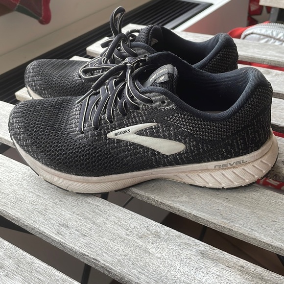 Brooks Shoes - Brooks Revel Sneakers